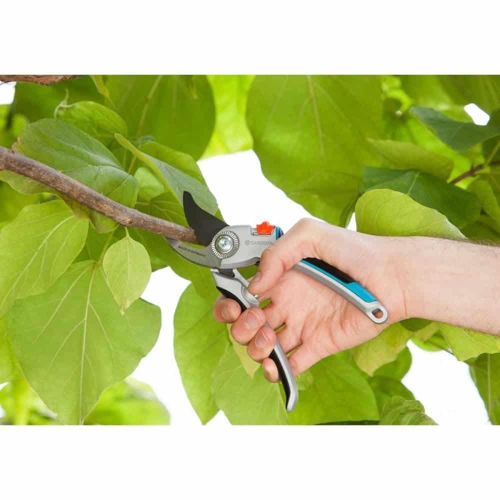 Foarfeca de gradina , cap de taiere extra-ingust, manere robuste din aluminiu, 2 pozitii pentru taiere, blocator de siguranta