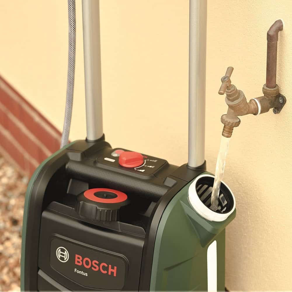 ​Aparat de spalat cu presiune Bosch, patru modele de stropit, presiune reglabila a apei, SmartBrush, 18V Li-Ion, cu rezervor 15 l, fara acumulator 3