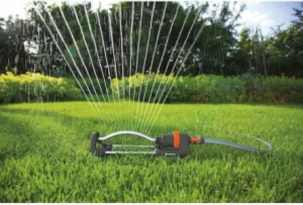 ​Aspersor Gardena Aqua S, oscilant, raza de stropire reglabila intre 7 - 17 m, suprafata de irigare 90 - 220 mp