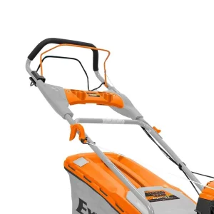 ​Masina de tuns iarba Ruris Expert, pe benzina, motor in 4 timpi de 5.7 CP, 4.2 kW, colectare, evacuare in spate, evacuare laterala, mulching si functie de spalare, latime de taiere 51 cm, 65 l