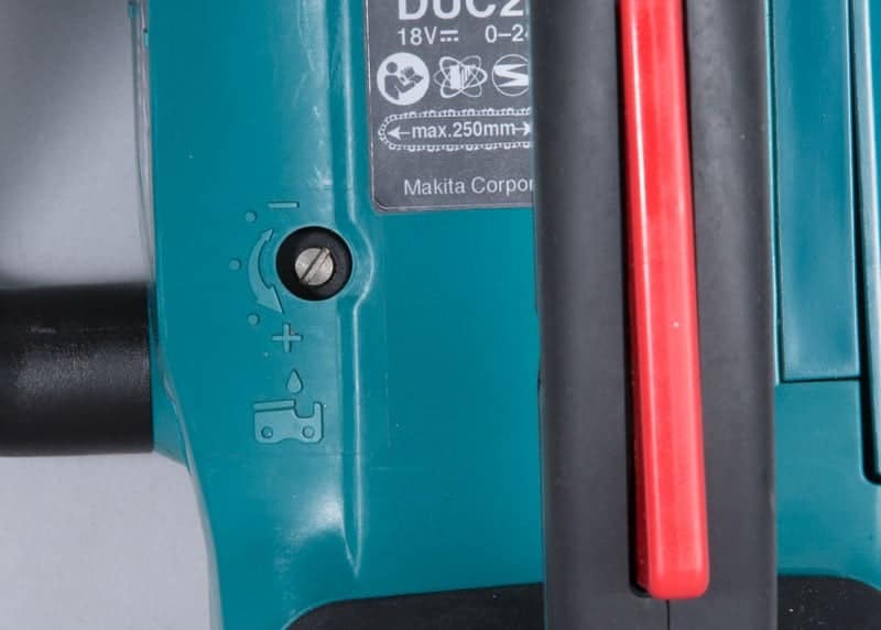 ​Fierastrau cu lant, lungime sina 25 cm, fara cablu, 18 V, viteza lant 24m/sec, fara incarcator si fara acumulator 6